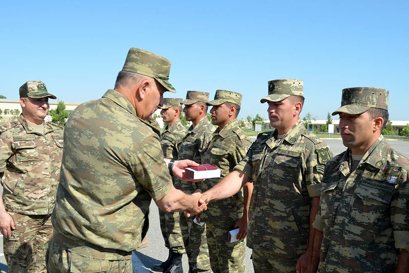 Azerbaijani servicemen leave for Commando Courses in Turkey