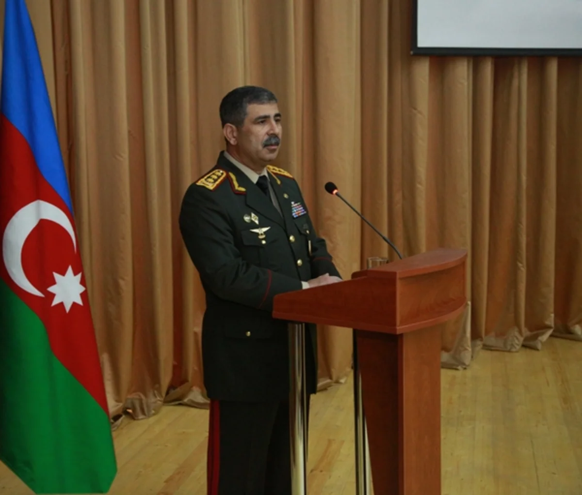 Azerbaijani Defense Minister on visit to Moscow