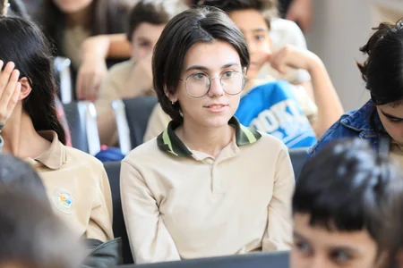 Məktəblərdə “Rəqəmli bacarıqların inkişaf etdirilməsi” layihəsi təqdim olunub