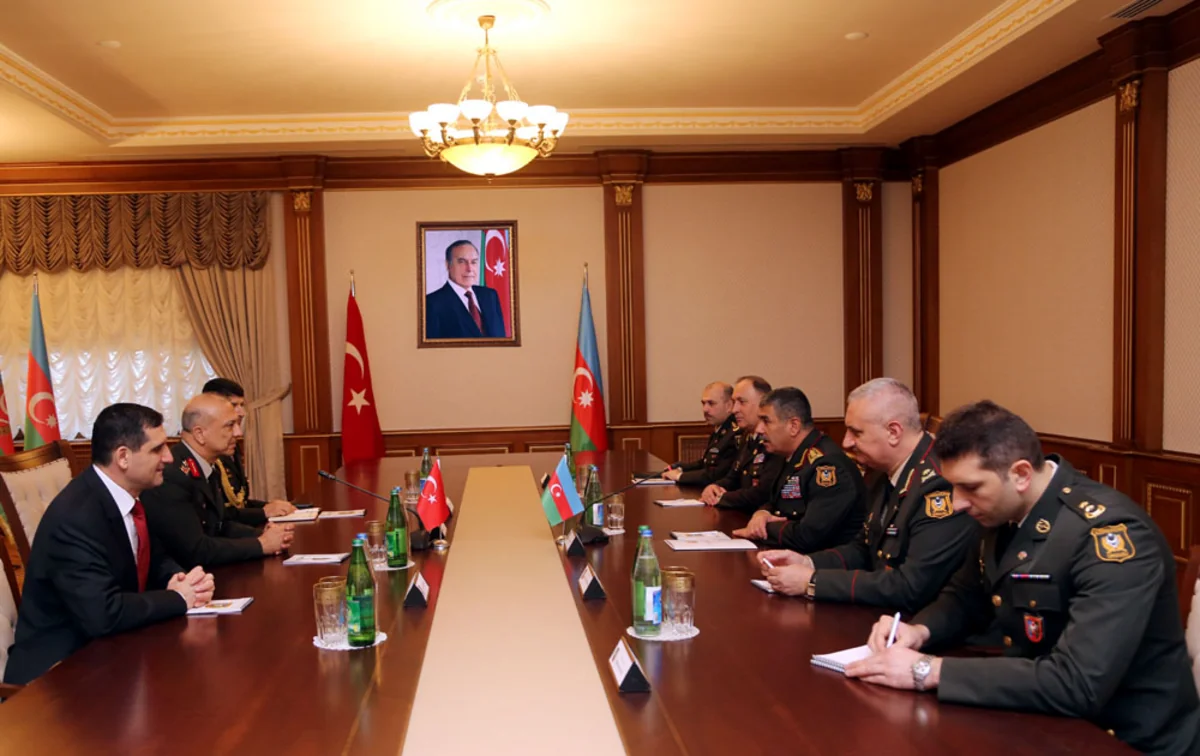 Azərbaycan ilə Türkiyə arasında hərbi əməkdaşlığın genişləndirilməsi məsələsi müzakirə olunub