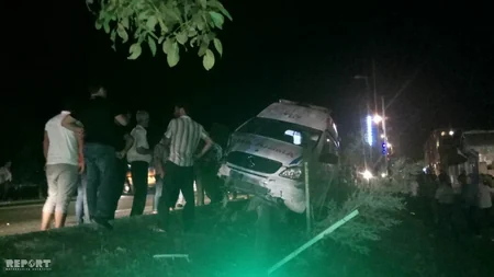 Ağstafada təcili yardım avtomobili qəzaya uğrayıb, yaralılar var - YENİLƏNİB - FOTO