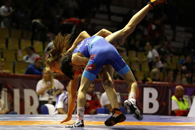 Azərbaycanın qadın güləşçiləri dünya çempionatında mübarizəyə başlayır