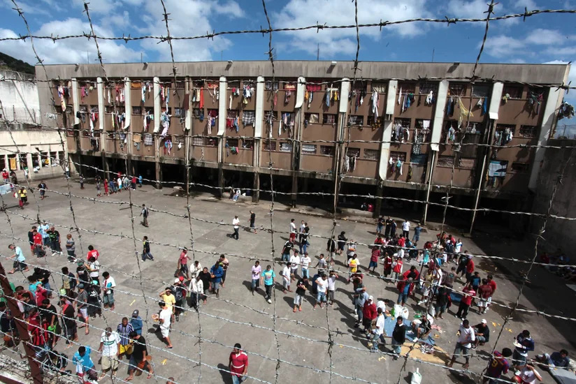 В Эквадоре произошло столкновения между заключенными, есть погибшие