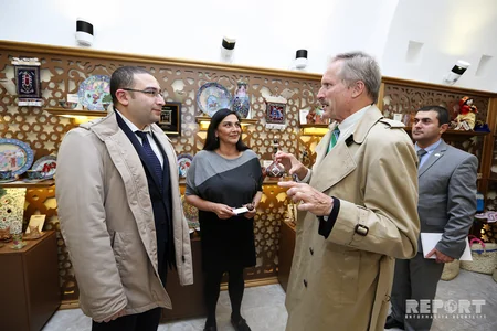 US Ambassador visits trade and exhibition center ABAD - PHOTO