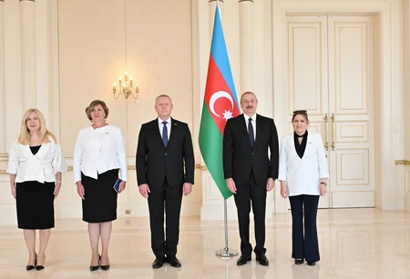 Prezident İlham Əliyev Latviyanın yeni səfirinin etimadnaməsini qəbul edib - YENİLƏNİB