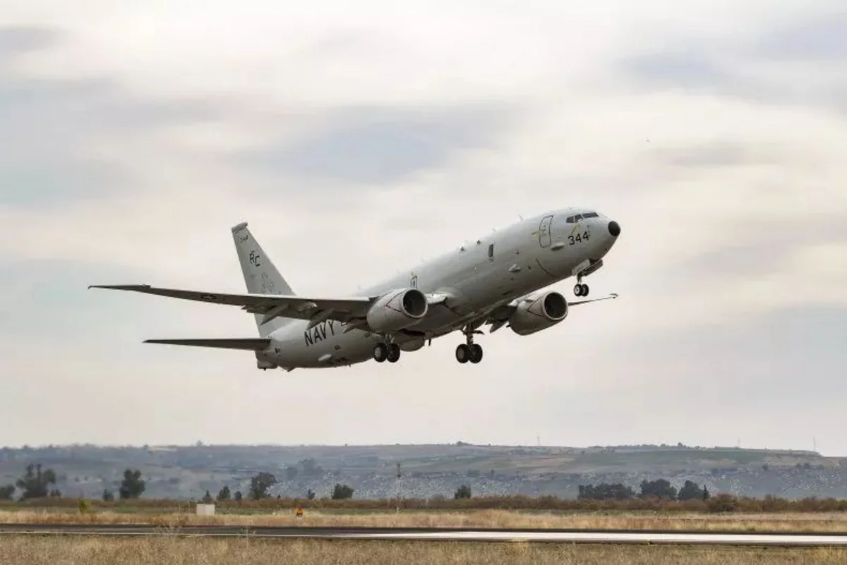 Китай поднял истребители в ответ на полет американского P-8A в Тайваньском проливе