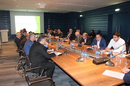 SOCAR-da enerji səmərəliyinə dair seminar keçirilib