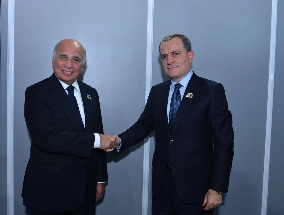 Ceyhun Bayramov iraqlı həmkarı ilə görüşüb