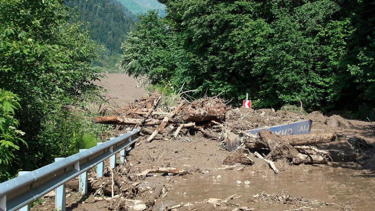 3 killed in landslide in western Georgia