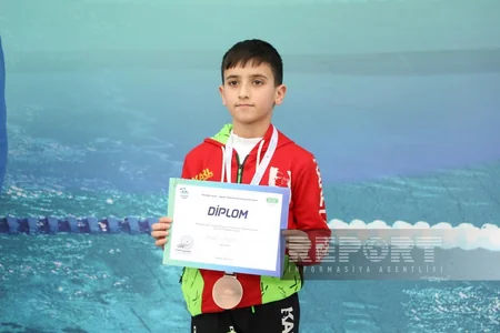 “Birlikdə üzək” adlı üzgüçülük yarışının qalibləri mükafatlandırılıblar