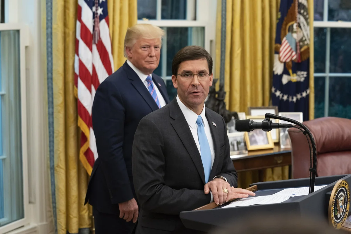 Трамп задумался об увольнении главы Пентагона