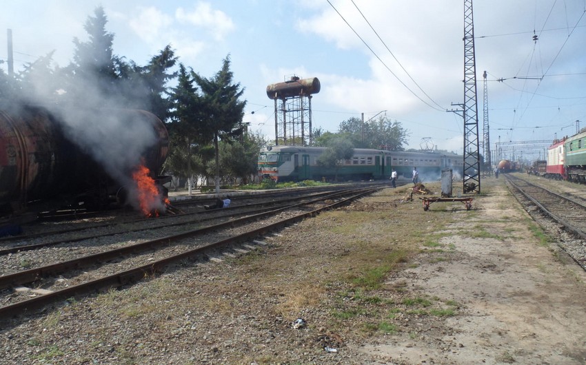 Bakıda vaqon deposunda yanğın baş verib, 1 nəfər ölüb