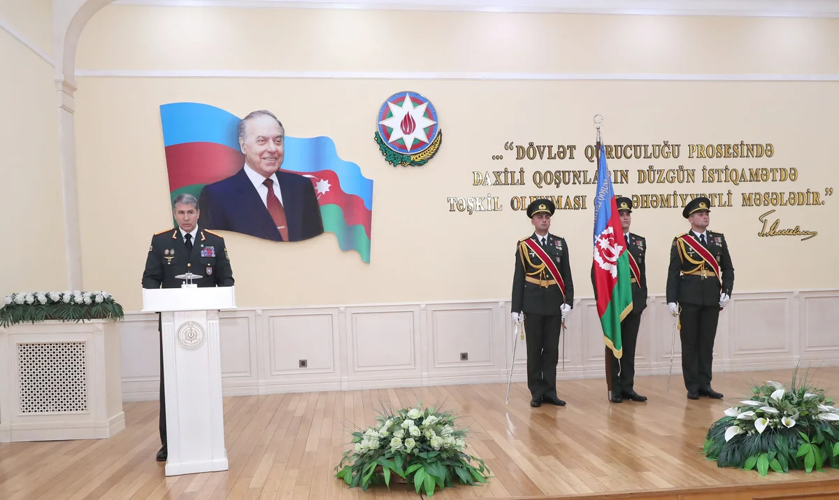 Vilayət Eyvazov Daxili Qoşunların hərbçilərinə mükafatlar təqdim etdi