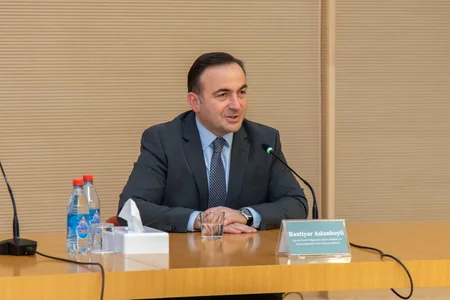 Bakıda Diplomatiya Könüllüləri üçün diplomatiya həftəsi təşkil olunub