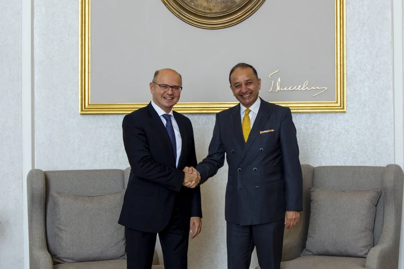 Azerbaijan, Pakistan mull energy cooperation 