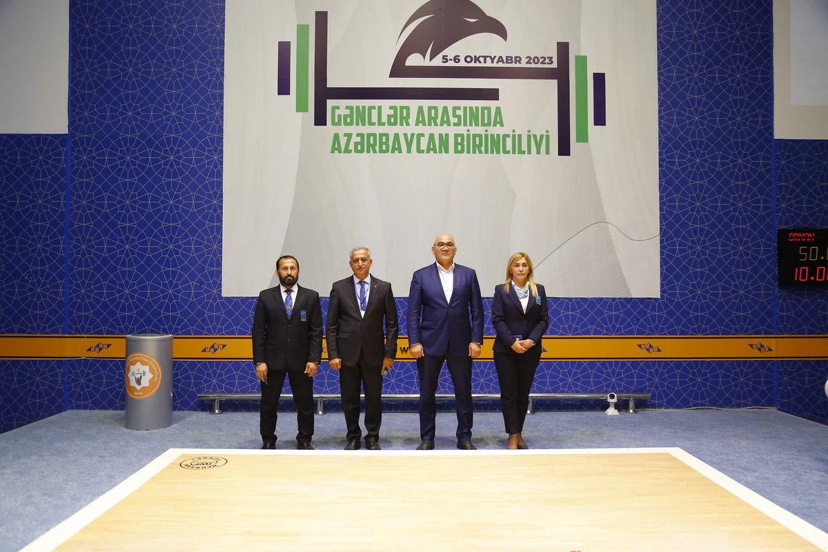 Ağırlıqqaldırma üzrə Azərbaycan birinciliyinin açılış mərasimi keçirilib