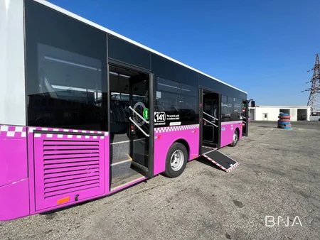 Bakıya 12 ədəd İsuzu markalı yeni avtobus gətirilib