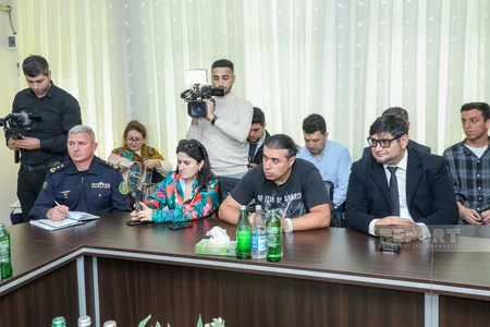 Журналисты побывали на служебной территории береговой охраны ГПС