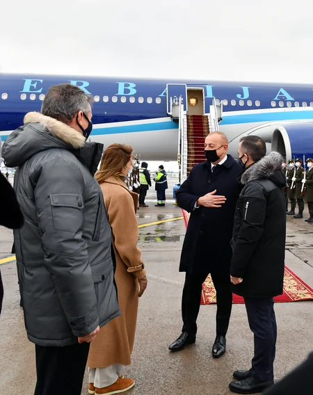 President Ilham Aliyev leaves for Ukraine