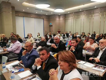 Diasporla İş üzrə Dövlət Komitəsinin sədri Türkiyədə yaşayan azərbaycanlılarla görüşüb - FOTO