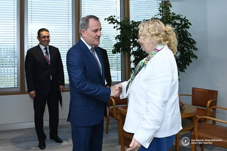 Ceyhun Bayramov BMT-nin Cenevrə ofisinin baş direktorunu regiondakı vəziyyət barədə məlumatlandırıb - YENİLƏNİB