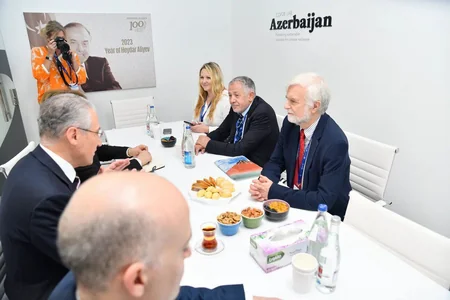 COP28-in iştirakçıları Azərbaycan pavilyonunu ziyarət edir