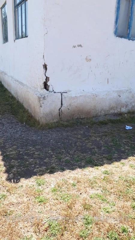 Cəlilabadda qəzalı məktəbdə tutumundan iki dəfə çox şagird təhsil alır