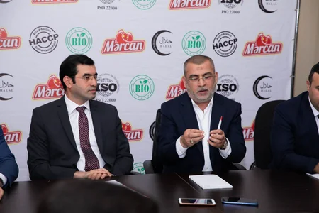 Direktor: Mərcan” toyuqları su ilə deyil, hava ilə soyudulur - REPORTAJ