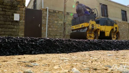 Bakının Hətəm Allahverdiyev küçəsi təmir edilir