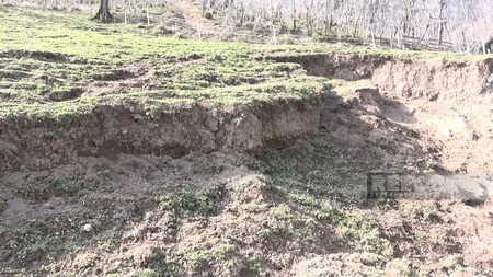 Astarada torpaq sürüşməsi olub, ailələr təhlükə ilə üzləşib