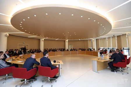 Yevgeni Bajanov: ABŞ MDB ölkələrinə öz dövlət modelini tətbiq etmək istəyir