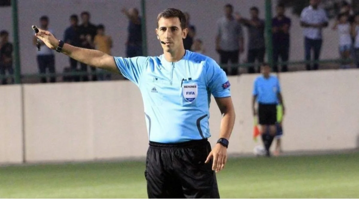FIFA referisi: Ozobiçə qırmızı vərəqə verilməli idi, rəqibin sağlamlığına məhəl qoymur