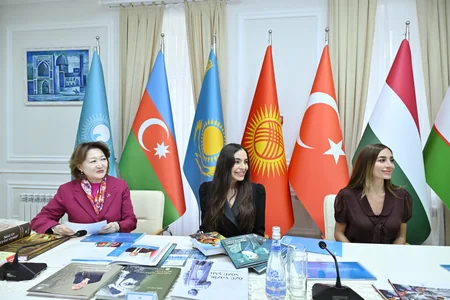 Leyla Aliyeva, Arzu Aliyeva visit Turkic Culture and Heritage Foundation