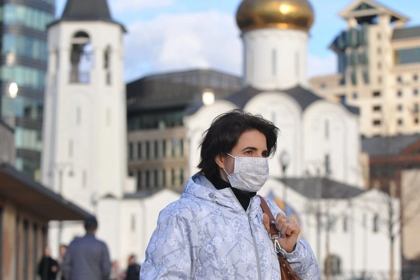 Rusiyada bir gündə 1 000-ə yaxın insan koronavirusa yoluxdu