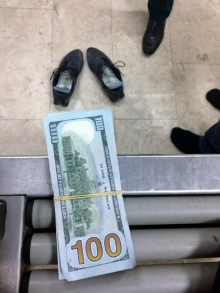 Rusiya vətəndaşlarının üzərində 120 min dollar aşkarlanıb
