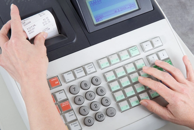 Azərbaycanda nəzarət-kassa aparatlarının tətbiqi 2023-cü ilə qədər başa çatdırılacaq