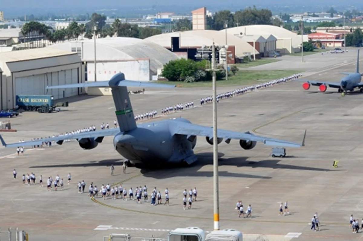 ​Türkiyənin İncirlik hərbi bazasının komandanlığı həbs edilib