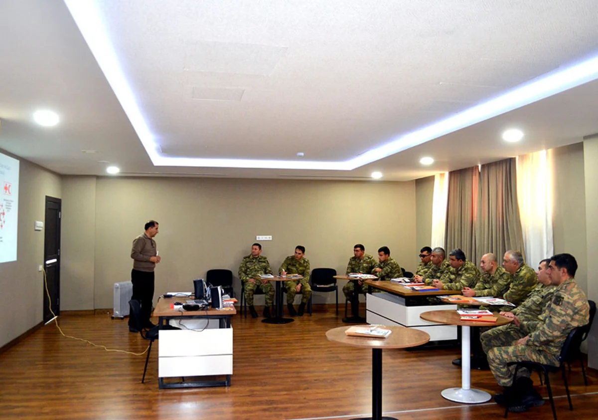 Müdafiə Nazirliyi və BQXK hərbçilər üçün seminar keçirib