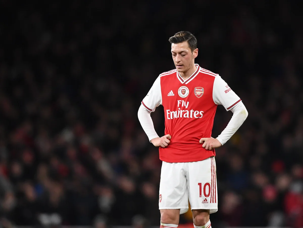 Mesut Özil ərəb klubunun təklifini rədd etdi