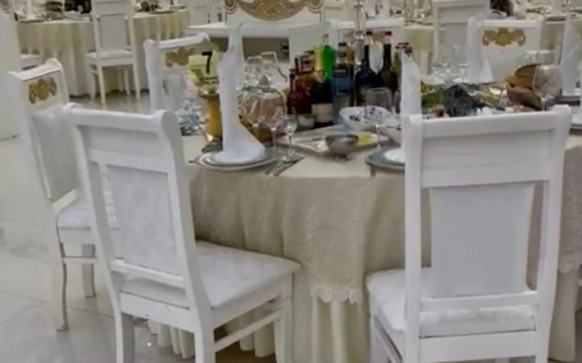 “Ay Qonşu” restoranı cərimələnib - TAM SİYAHI