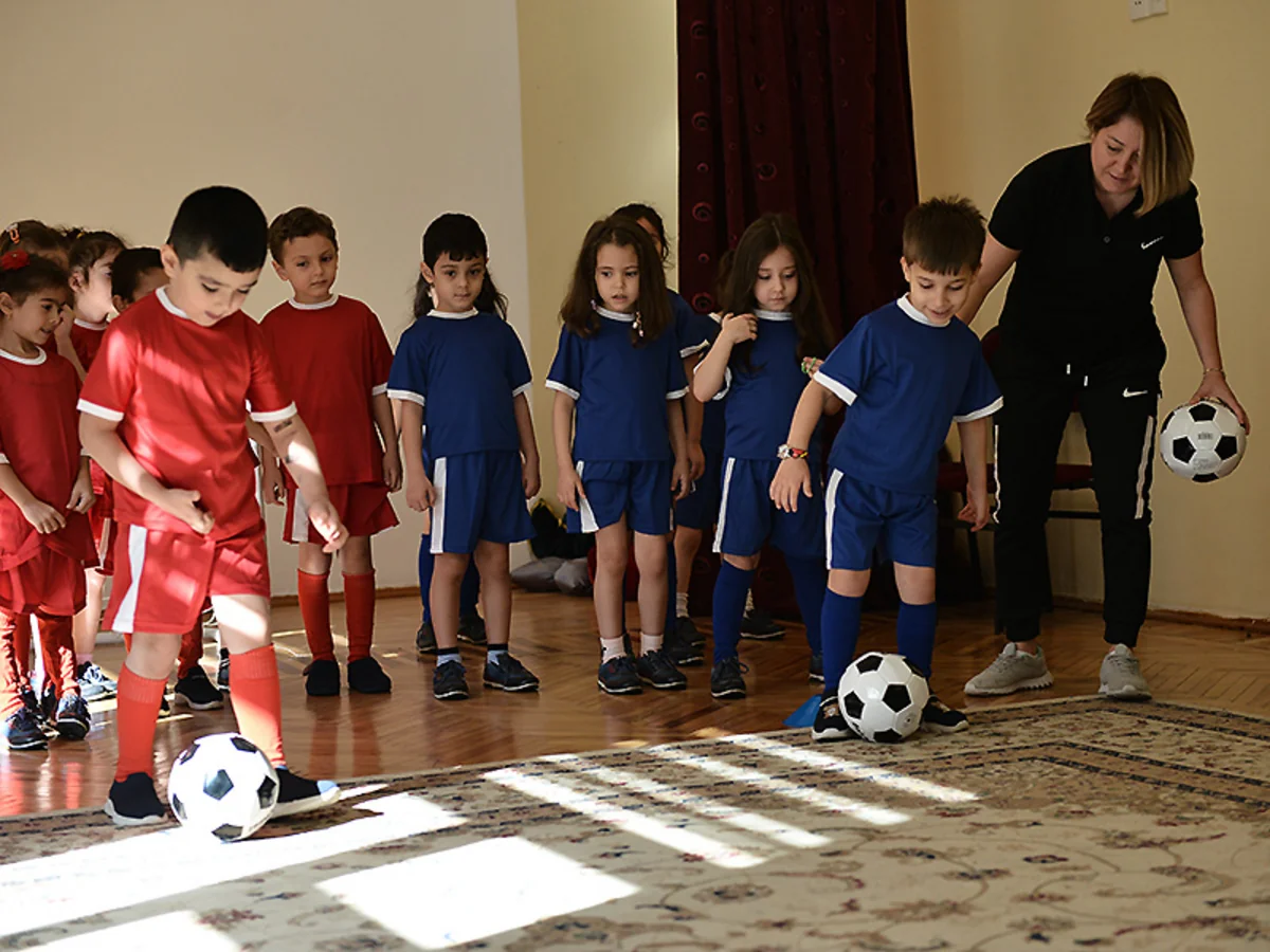UEFA-nın layihəsi Bakıdakı daha bir bağçada keçirilib