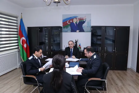 Baş prokuror əməkdaşlara konkret tapşırıqlar verib