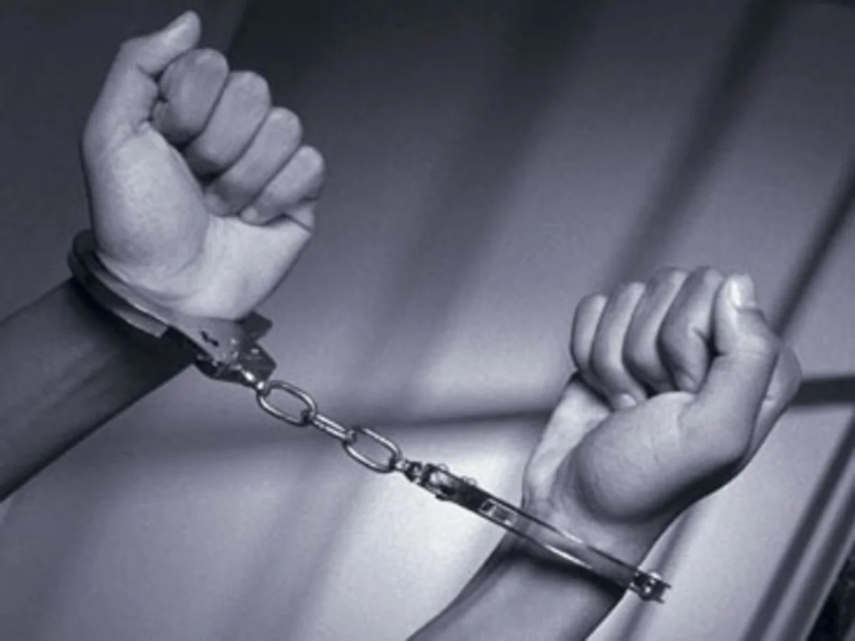 Polis Bakıda iki ayağı olmayan şəxsi tutub