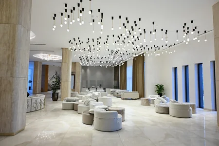 Prezident Şahdağ Turizm Kompleksindəki “Lakeside” hotelində aparılan işlərlə və “Xizək klubu” binasının tikintisi ilə tanış olub - YENİLƏNİB-2