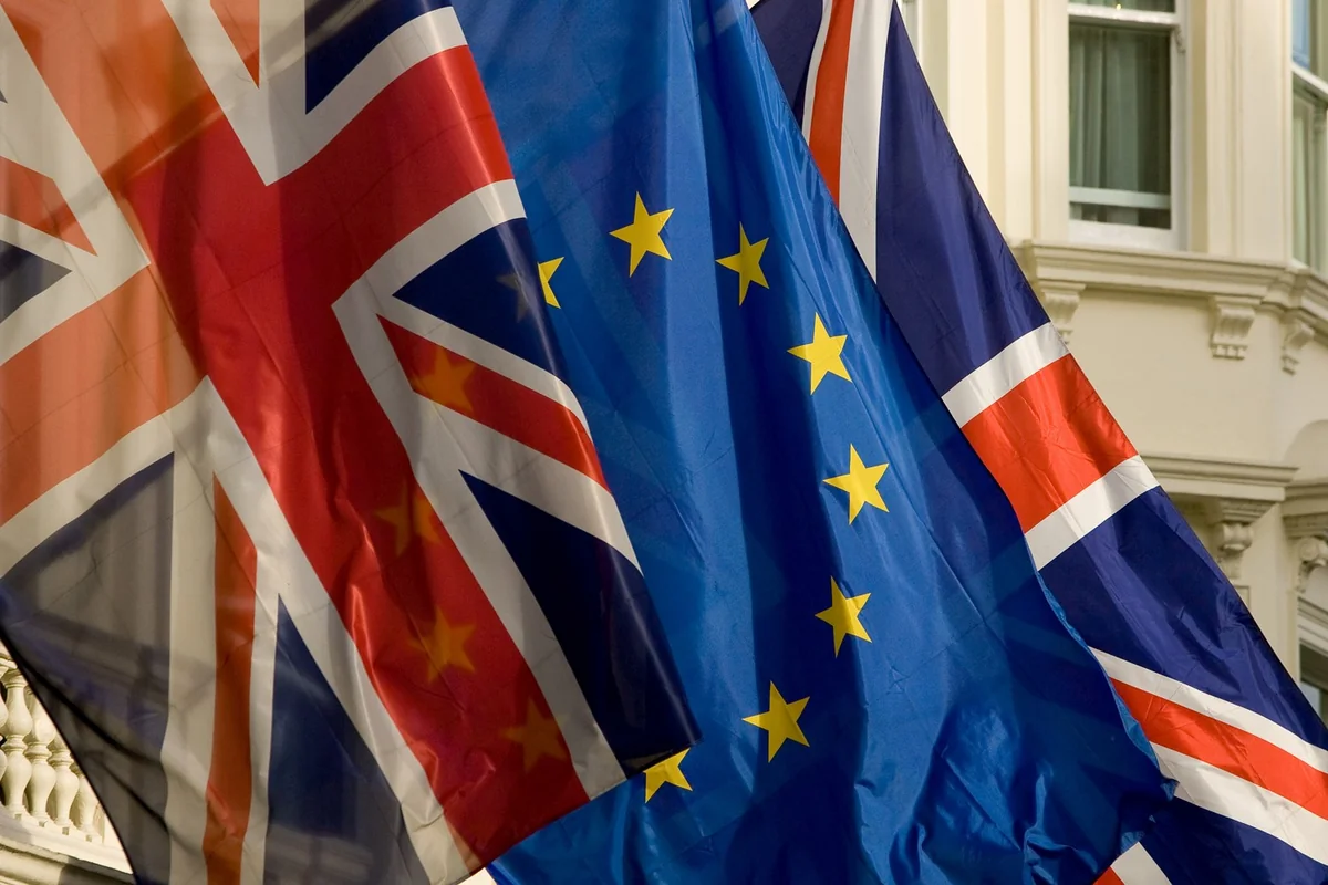 Aİ Şurası: Avropa Brexitin təxirə salınması məsələsinə baxmağa hazır olmalıdır