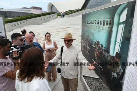 Reza Deqatinin 100 fotosu Bakıda sərgilənib