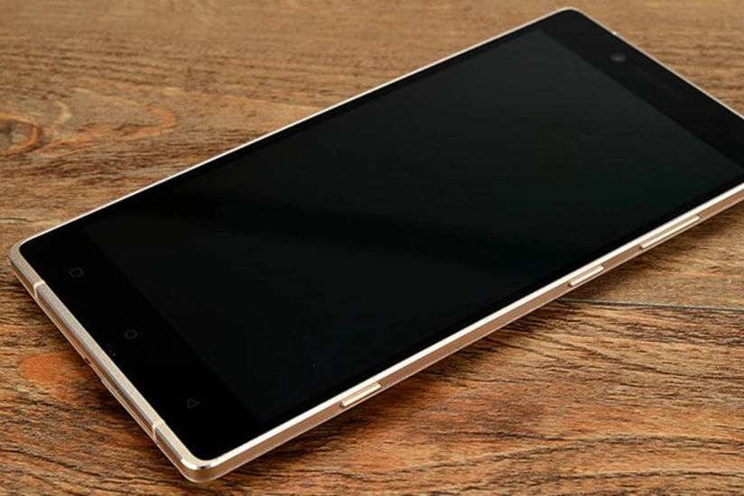 Rumıniyada innovativ smartfonun istehsalına başlanılıb