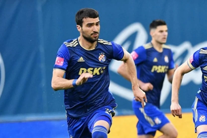 Dinamo Mahir Emreli ilə vidalaşır