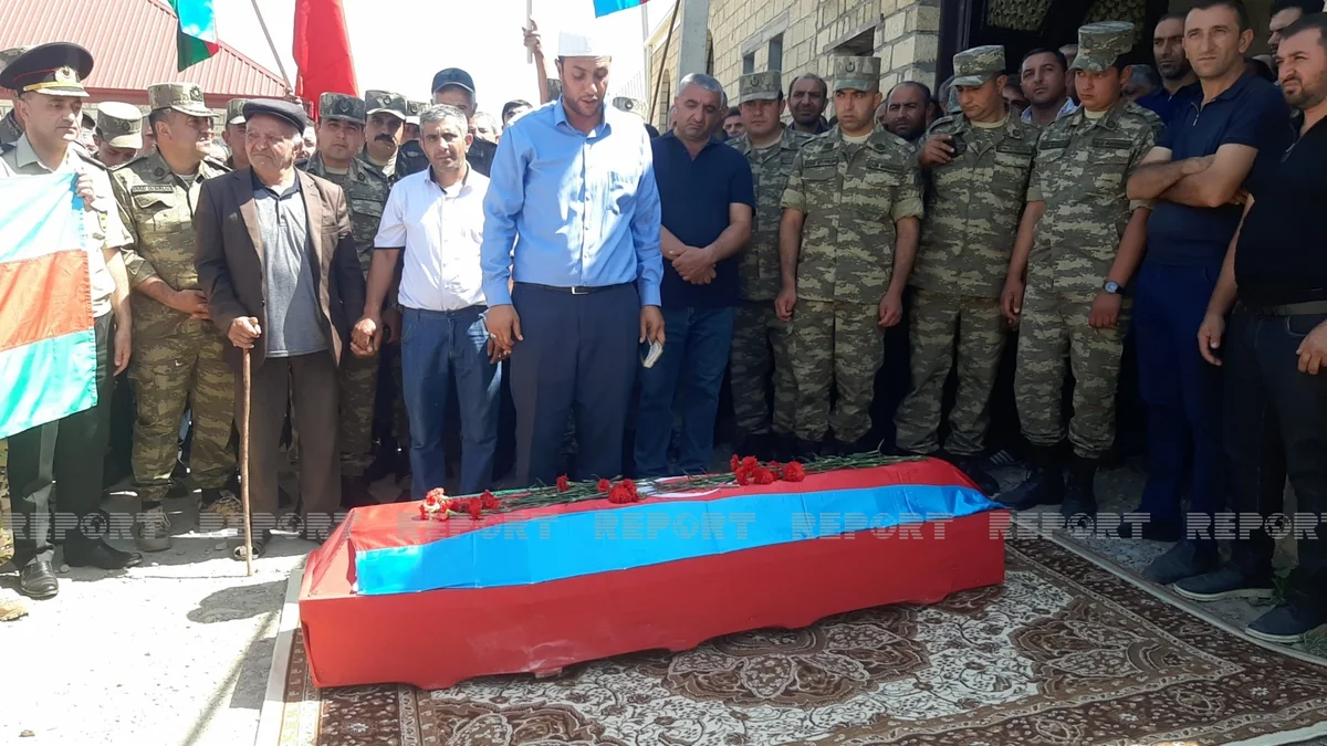 Kəlbəcərdə göldə boğularaq ölən zabit dəfn olundu - YENİLƏNİB