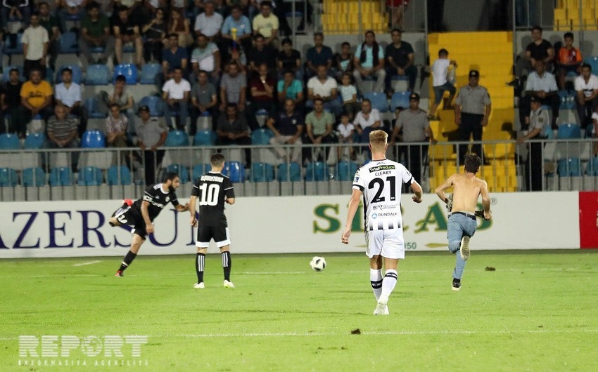 UEFA Qarabağı cərimələyib